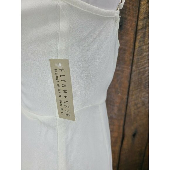 New Flynn Skye Mimi Romper Womens Large Off White Ruffle Shorts Rayon - Picture 4 of 7